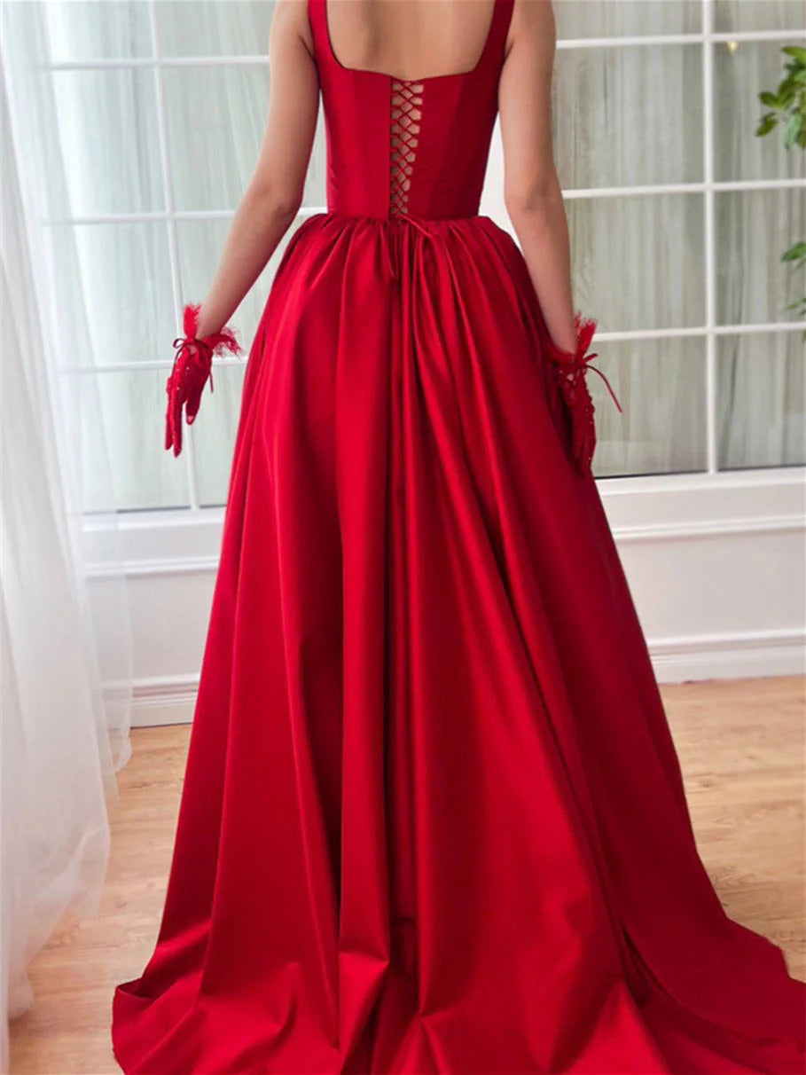Robe de bal longue sans manches à bretelles spaghetti et col carré